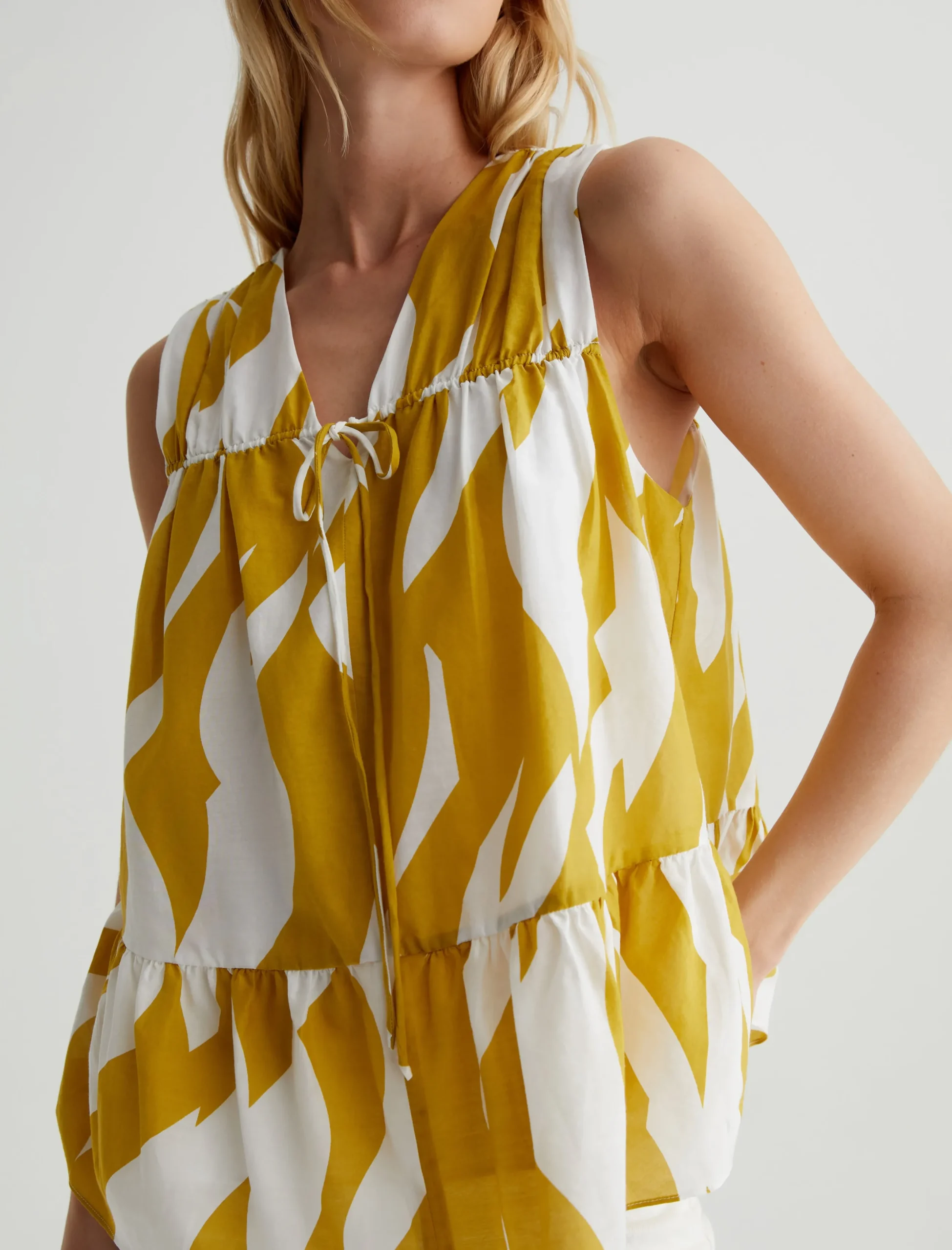 Women AG Jeans Ariella