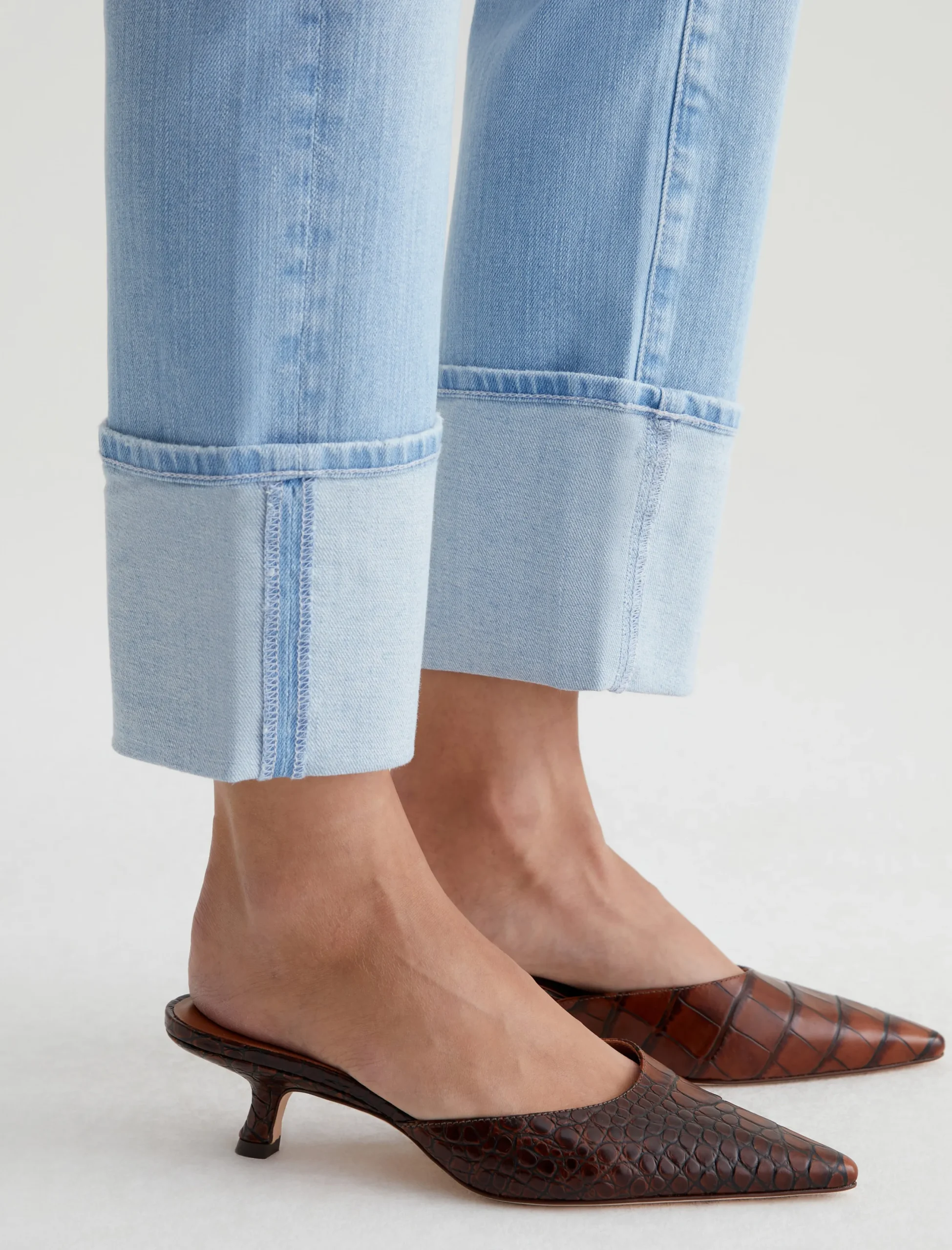 Women AG Jeans Saige Crop